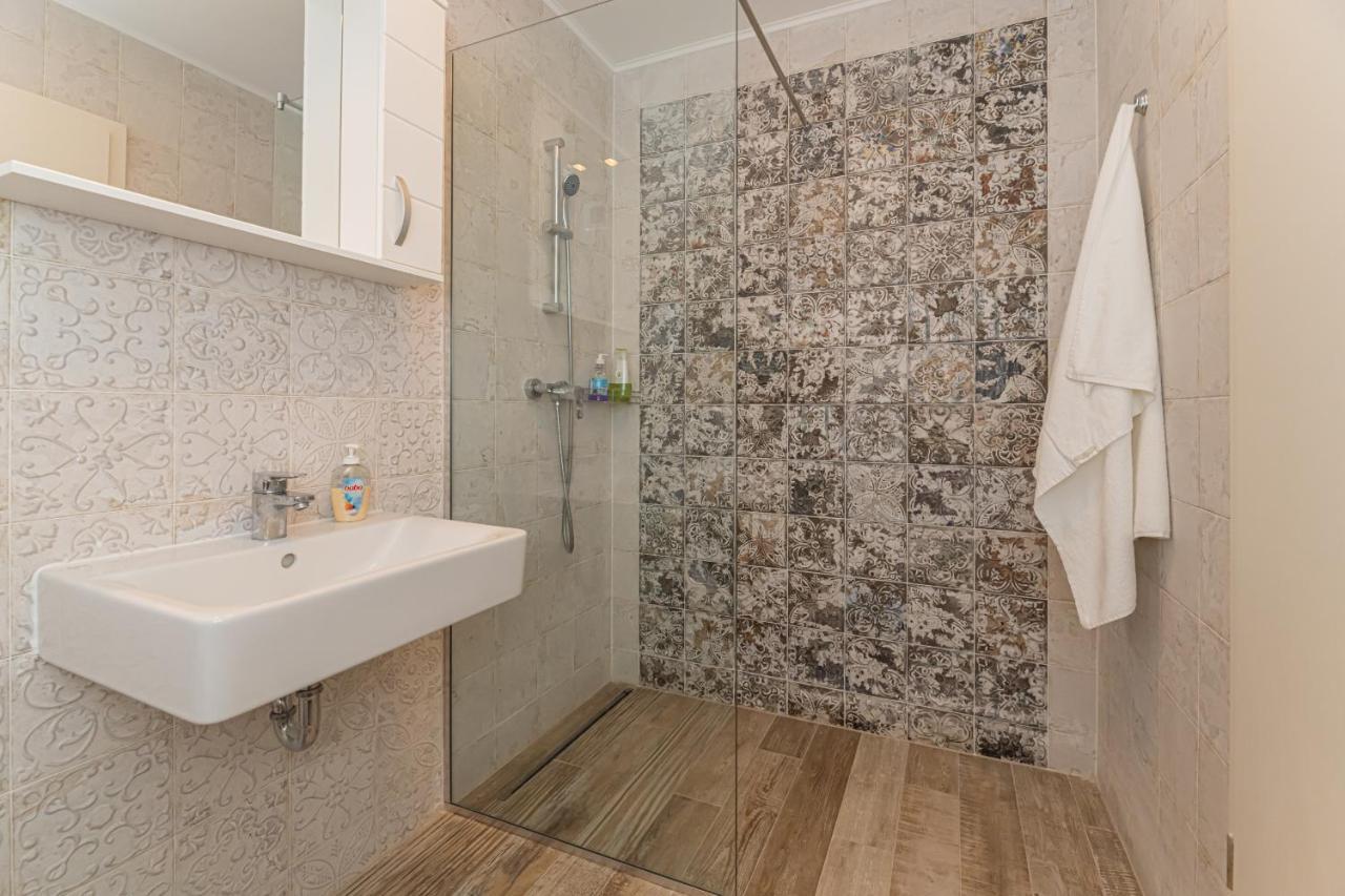 Coresi Modern Apartment Braşov Eksteriør bilde