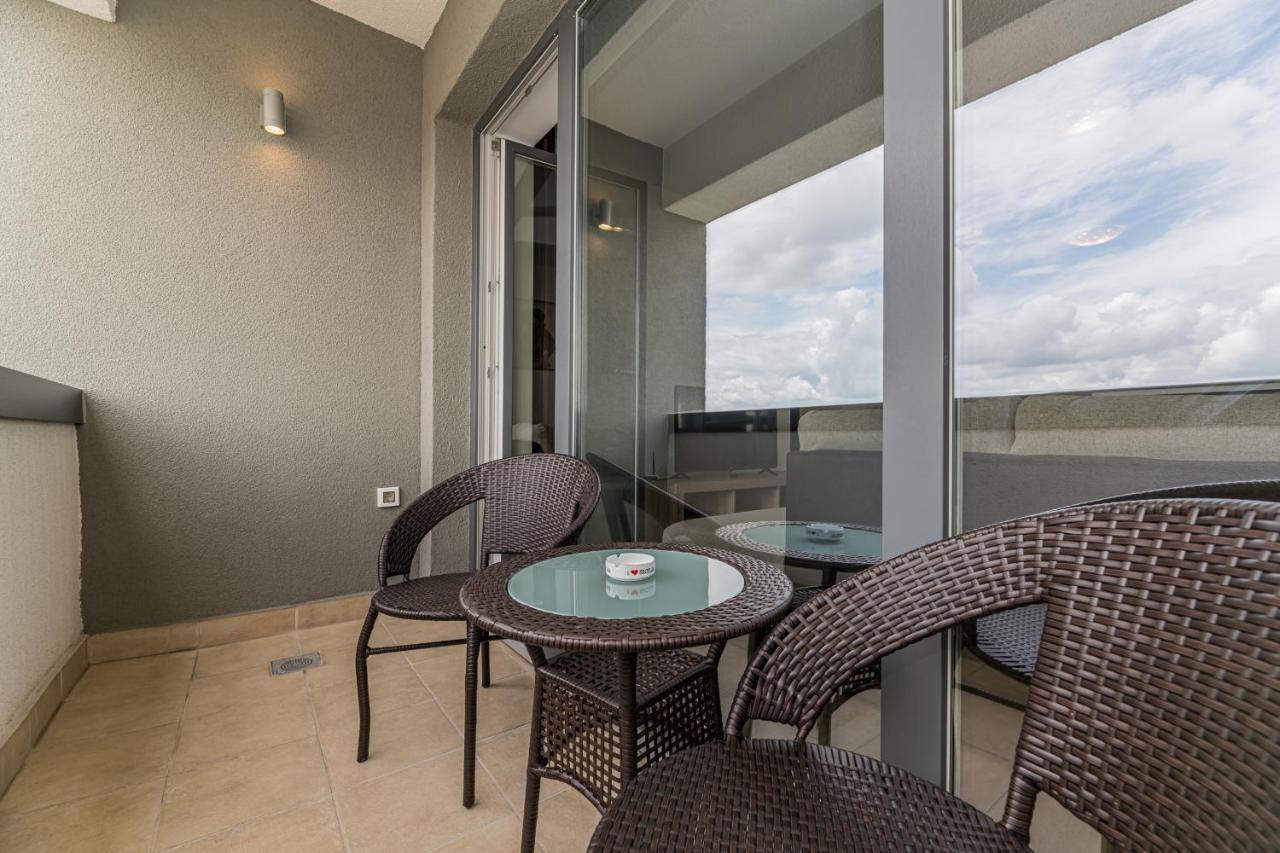 Coresi Modern Apartment Braşov Eksteriør bilde