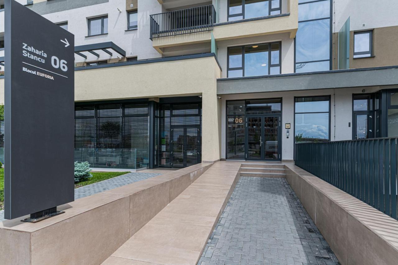 Coresi Modern Apartment Braşov Eksteriør bilde