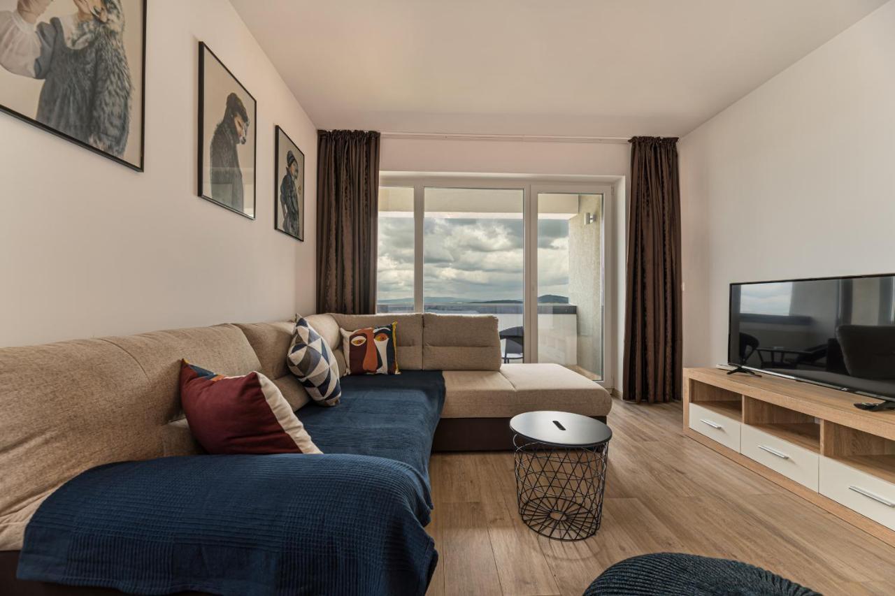Coresi Modern Apartment Braşov Eksteriør bilde